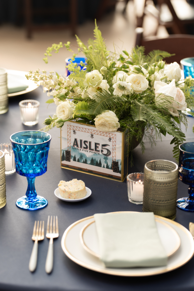place setting with venue signs